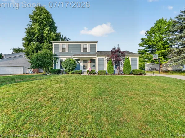 24525 Jamestowne Rd, Novi, MI 48375