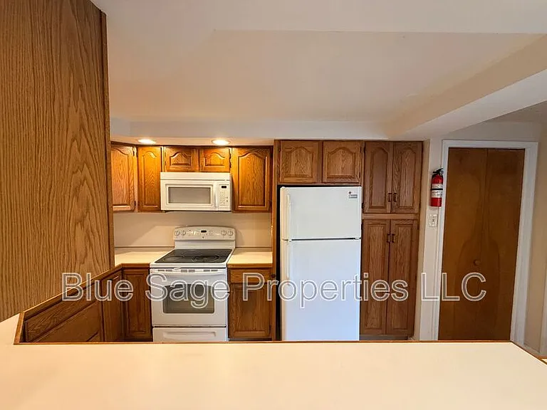4419 Rosemont Ave #1 — Photo 8