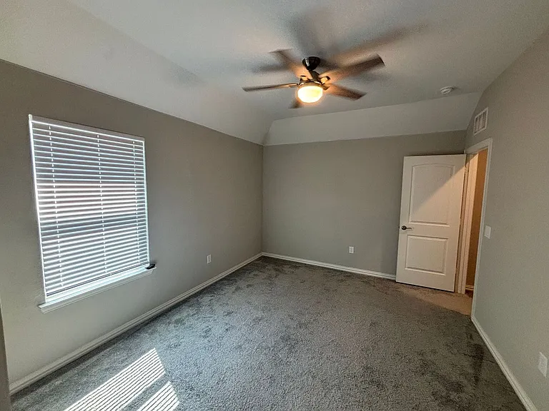 4509 Expedition Dr — Photo 16