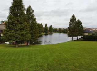 99 Bocage Lake Dr, Baton Rouge, LA 70809