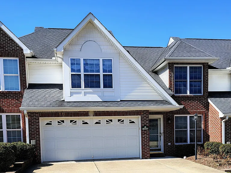10557 Castle Ln — Photo 1