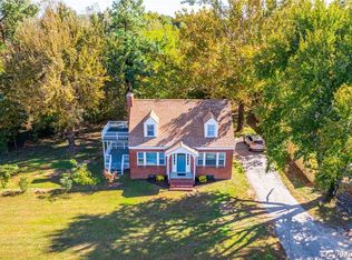 8124 Patrick Henry Hwy, Green Bay, VA 23942