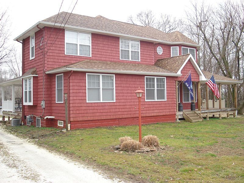 2nd image of 361 Catawba Ave