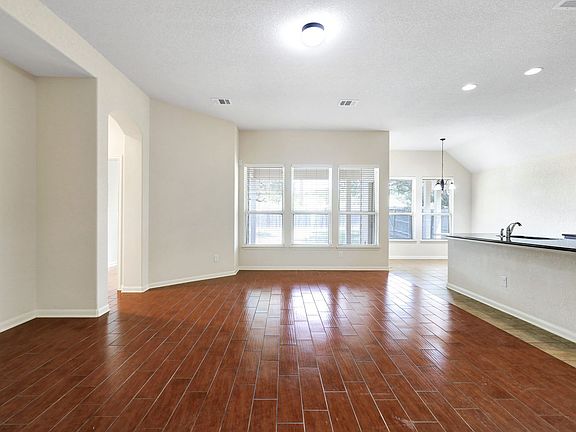 4th image of 4802 Segovia Way