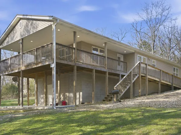 942 Lake Forest Drive, Galena, MO 65656