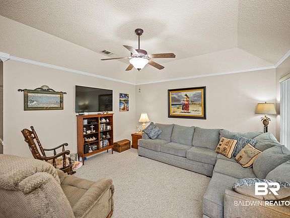 5th image of 2870 Avenida Alberto