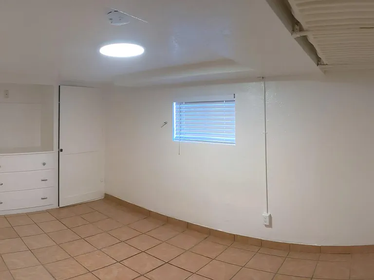 309 Edith Blvd NE #2 — Photo 7