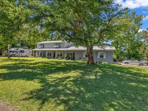 910 S Myrtle Dr., Surfside Beach, SC 29575