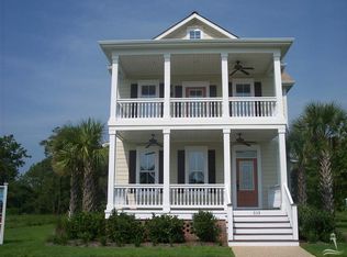 513 Sir William Ct, Southport, NC 28461