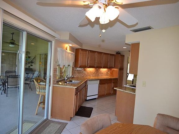 4th image of 56 Mark Twain Ln