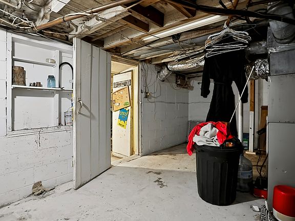 44th image of 514 Whippoorwill Ln