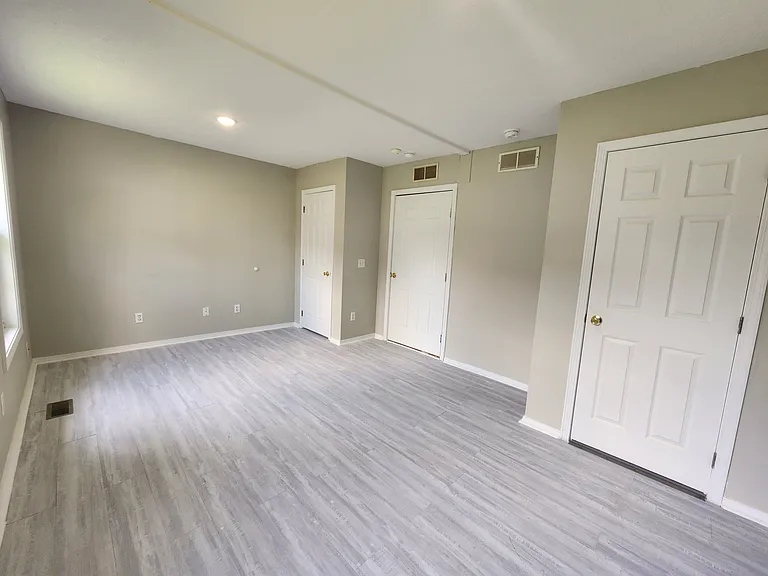 1325 Virginia Ave — Photo 18