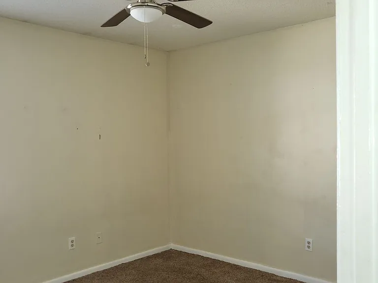 99 Celia St — Photo 18