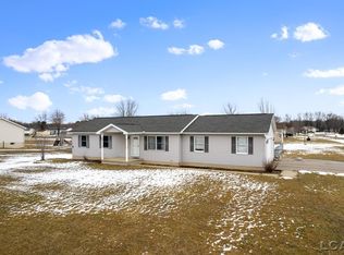 1896 Redwood Cir, Adrian, MI