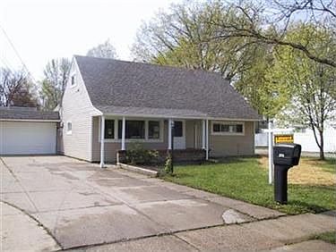 2nd image of 275 Wallace Dr