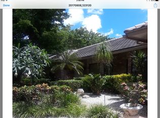 2420 NW 40th Cir, Boca Raton, FL 33431