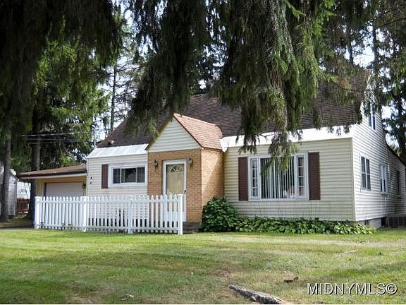 2nd image of 32 Sherrill Ln
