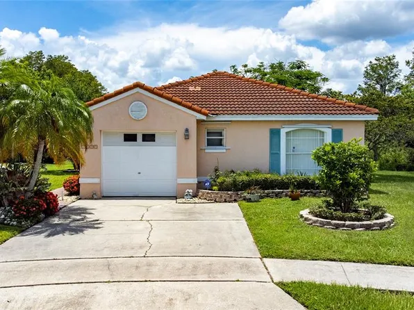 2400 Placetas Ct, Kissimmee, FL 34743
