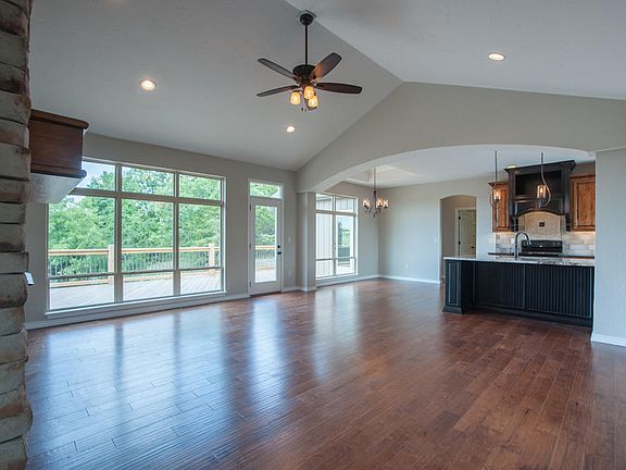 3rd image of 1200 Forest Lake Dr