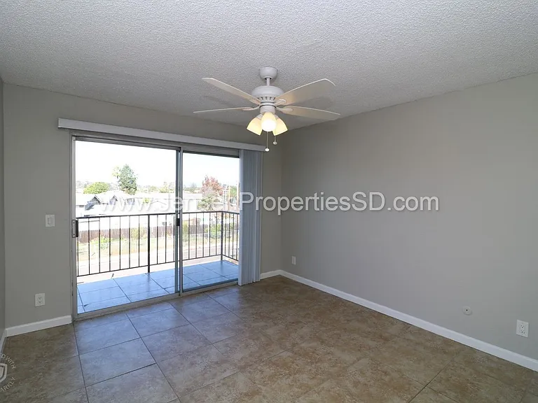 135 The Cir #B — Photo 11