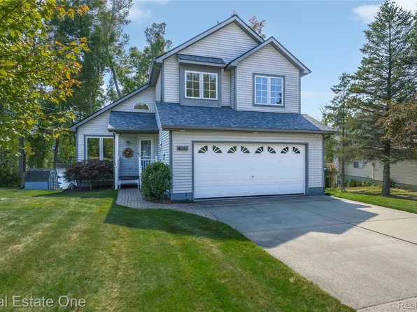 4047 Sunfish Dr, Lapeer, MI 48446