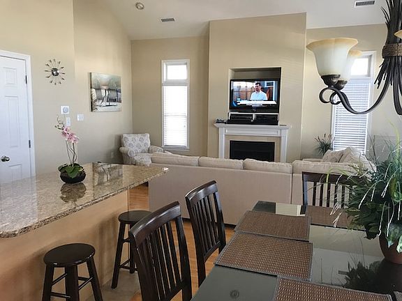 3rd image of 1111 Wesley Ave #B
