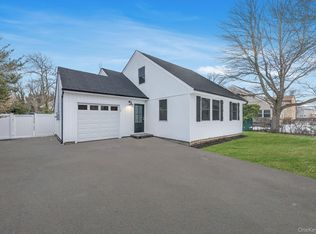 41 Nancy Pl, Massapequa, NY 11758