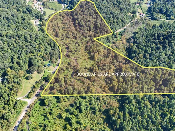 9999 Dora Clark Branch Rd, Flat Lick, KY 40935