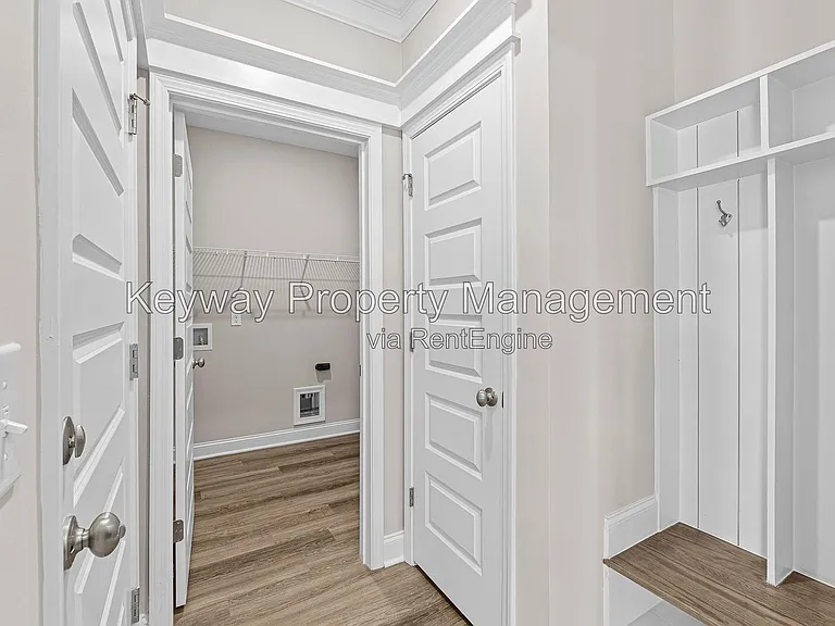 2120 Denmark Ave SE — Photo 6