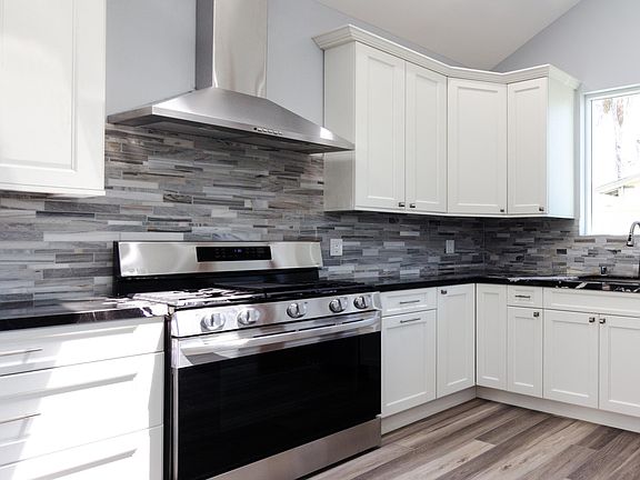 3rd image of 8223 Louise Ave
