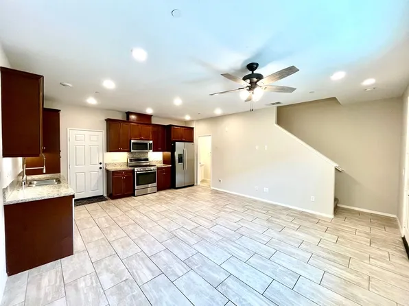 1515 Crown Ln Unit 5, Chula Vista, CA 91915