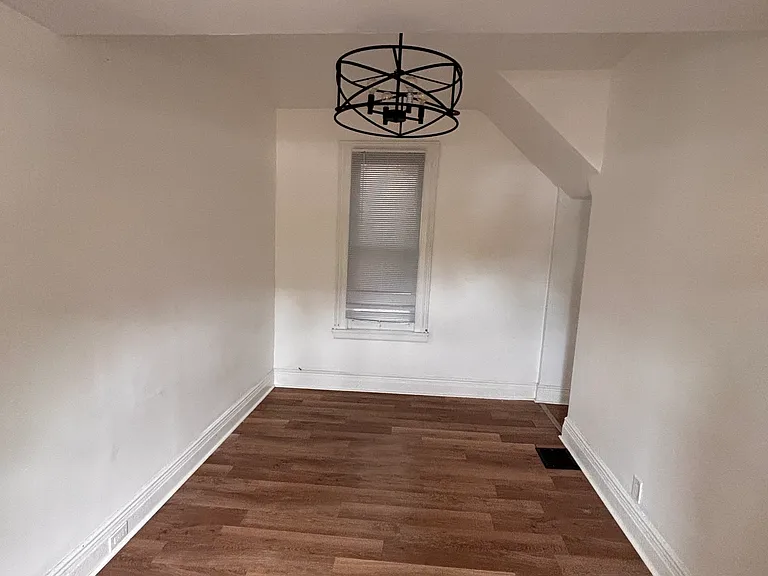 152 Park St #4 — Photo 2