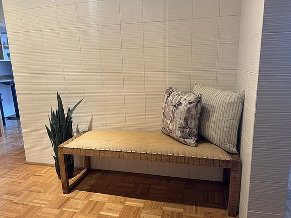4th image of 1050 Wall St APT 5A