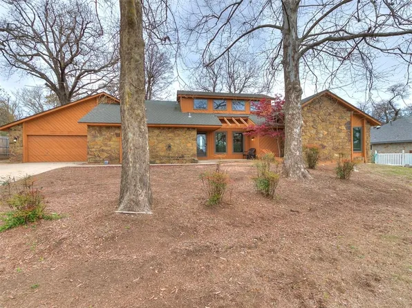 508 Country Ln, Midwest City, OK 73130