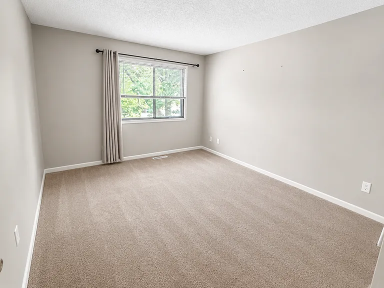 13459 Zenith Ln — Photo 6