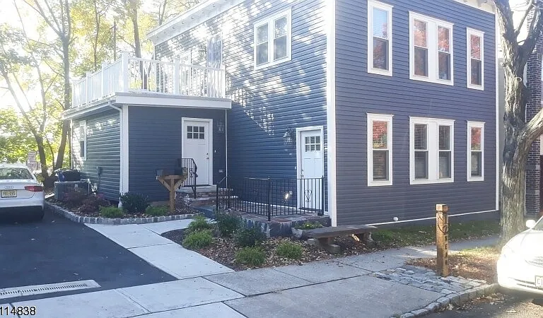 12 Sherman St #1 — Photo 1