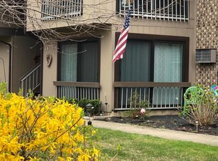 73 Lexington Ct, Holmdel, NJ 07733