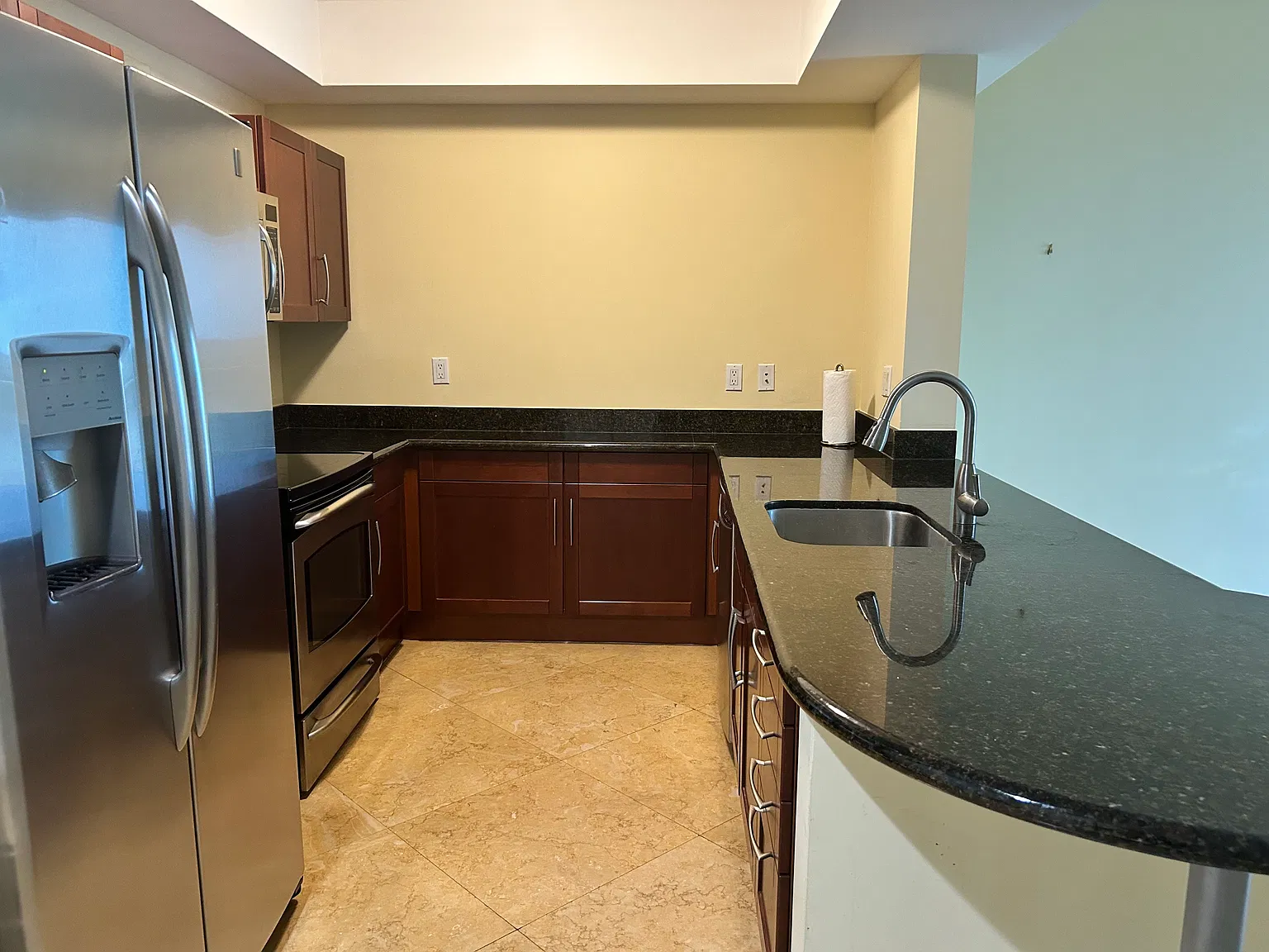 1 bed, 782 sqft, $2,250 — Photo 4