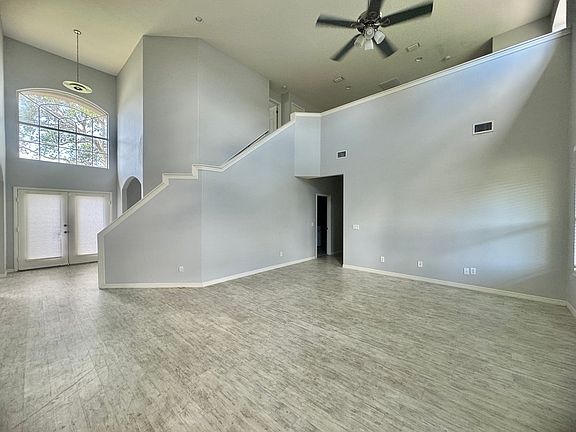 2nd image of 2601 Englewood Dr