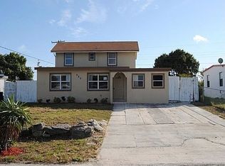 580 Seagrape Rd, Lake Worth, FL 33462