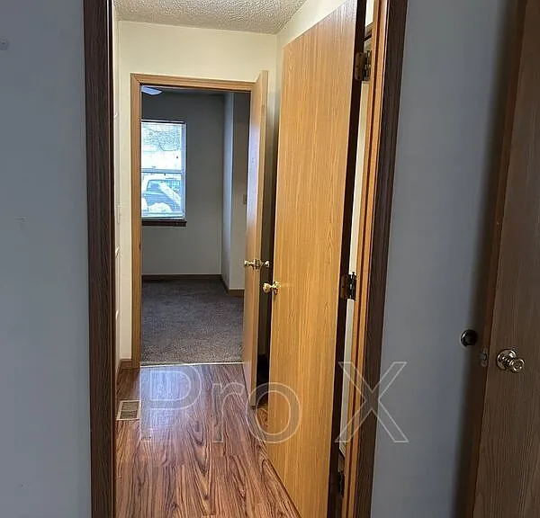 810 E Jackson St #C — Photo 8