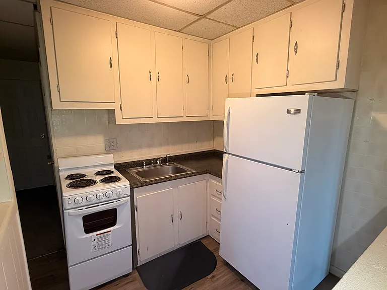 117 Walnut St #1 — Photo 1