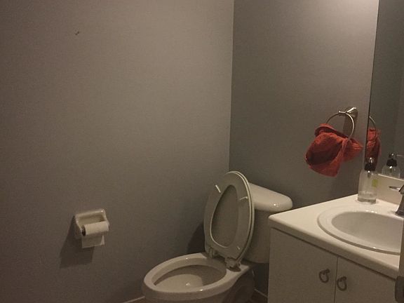 1/2 Bath