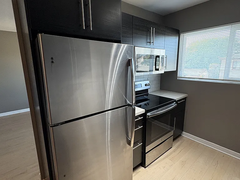 4344 Van Dyke Ave — Photo 9