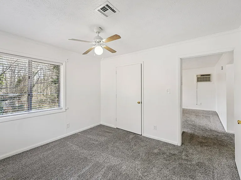 4902 Valley Dale Ct SW #A — Photo 13