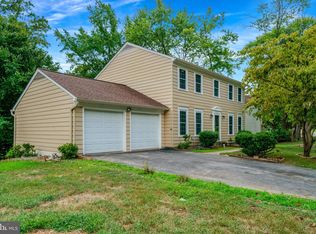 8305 Lindside Way, Springfield, VA 22153