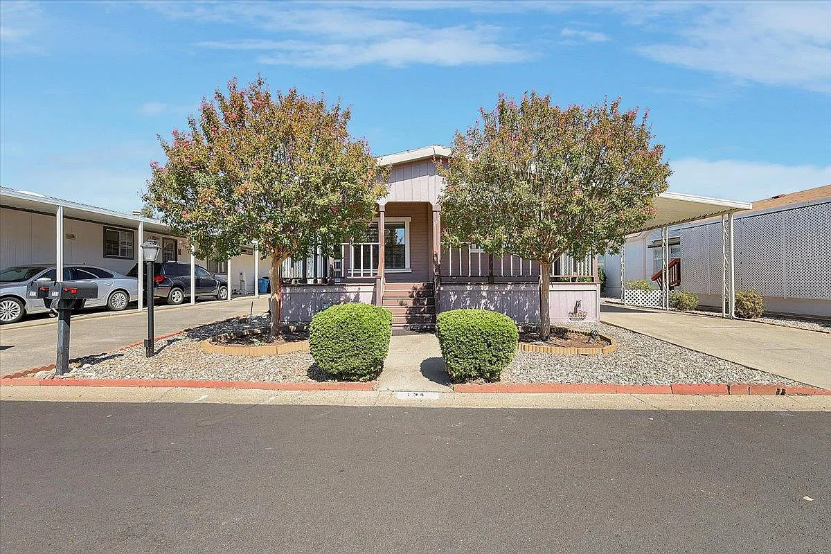 134 El Verano Way photo 1