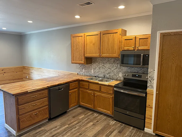 453 Rock Creek Rd #B — Photo 8