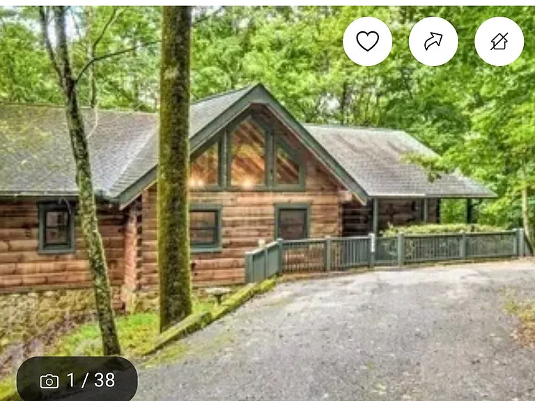 entry from driveway is a flat walkway