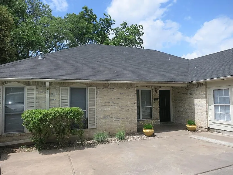 1005 W Martin Luther King Blvd #A — Photo 2